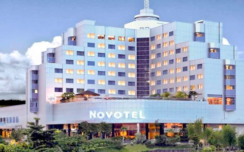 在亚太地区、中东和非洲的雅高酒店住宿，即可获得500积分奖励。