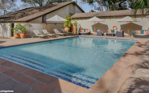 万豪国际2025年8月18日至9月7日住宿享20%折扣（需于周日之前预订）