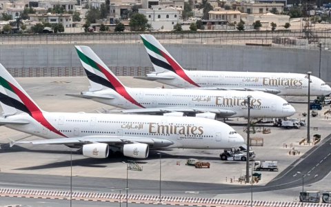 阿联酋航空禁止机上使用移动电源及其他限制措施