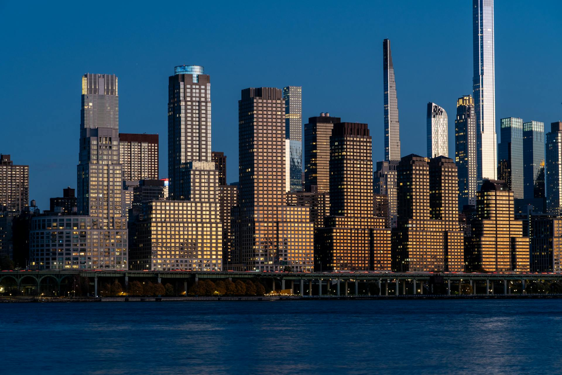 【每日特价机票】（延长销售）- 尊尚经济舱 – 全日空-新加坡至纽约 ，1257美元起