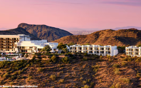 万豪全球20%折扣度假优惠，入住日期2025年10月13日至11月2日（周日前预订）