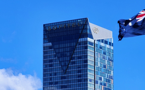 2026 年 11 月 19 日至 2026 年 1 月 31 日，所有雅高 MGallery 和索菲特酒店 2 倍或 3 倍积分（预订截止日期为 1 月 5 日）