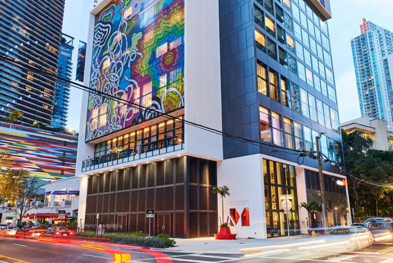 万豪完成 citizenM 整合并推出促销活动以示庆祝