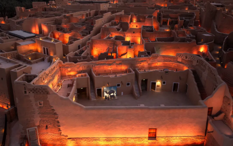 沙特阿拉伯解除禁酒令，但仅限富裕外籍人士