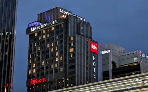 2026 年 12 月 2 日至 2027 年 5 月 31 日期间在亚太、中东及非洲地区入住雅高酒店，均可获双倍积分（预订截止日期：12 月 23 日）