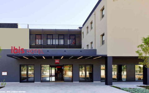 2026 年 2 月 1 日至 4 月 30 日期间，在欧洲和北非的宜必思及宜必思尚品酒店举办会议和活动，可获雅高双倍积分奖励